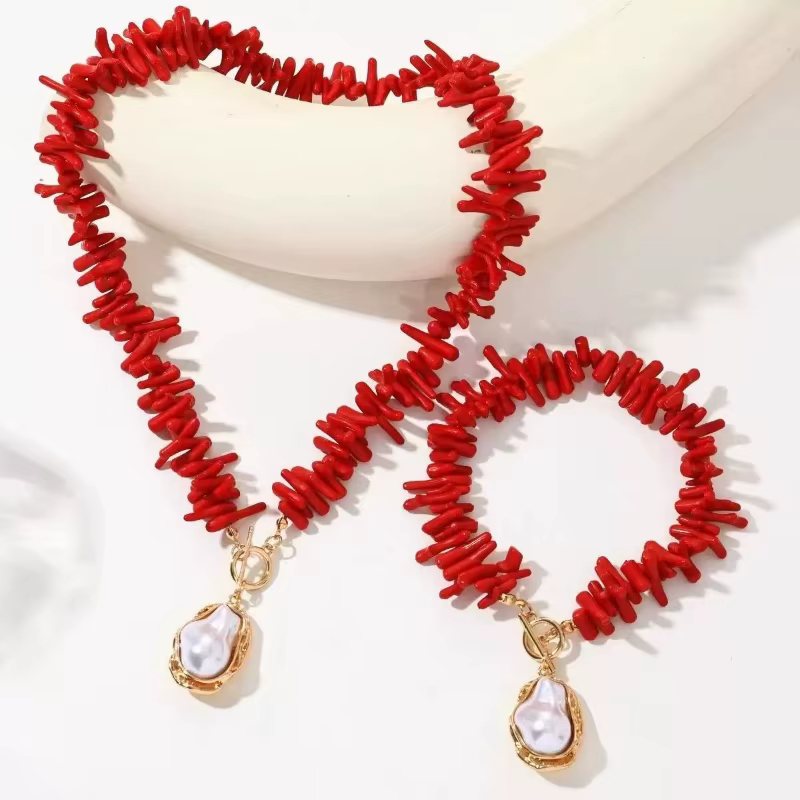Ensemble de bijoux asymétriques baroques en perles et corail rouge, style bohème chic, collier et bracelet pour tous les jours et les soirées