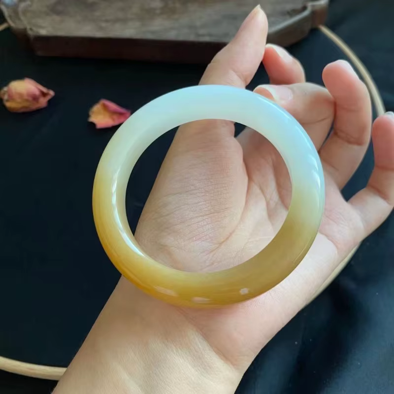Bracelet blanc Quartz Suet, caramel
