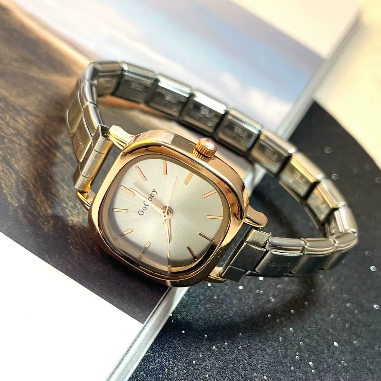Montre à Quartz carrée pour hommes et femmes
