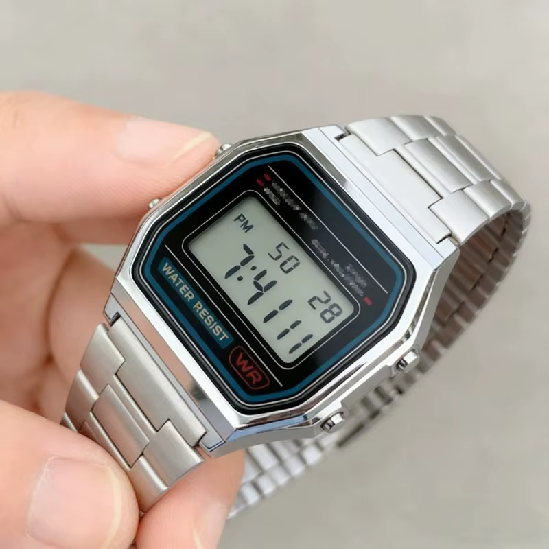 Montre numérique en acier inoxydable pour hommes et femmes