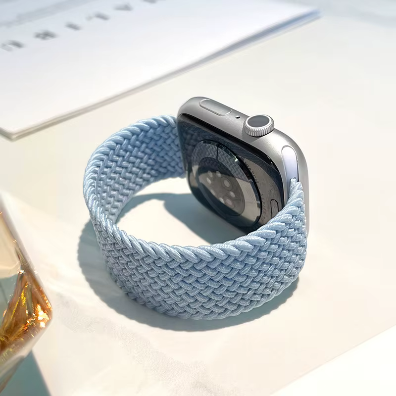 Bracelet tressé Solo Loop pour Apple Watch