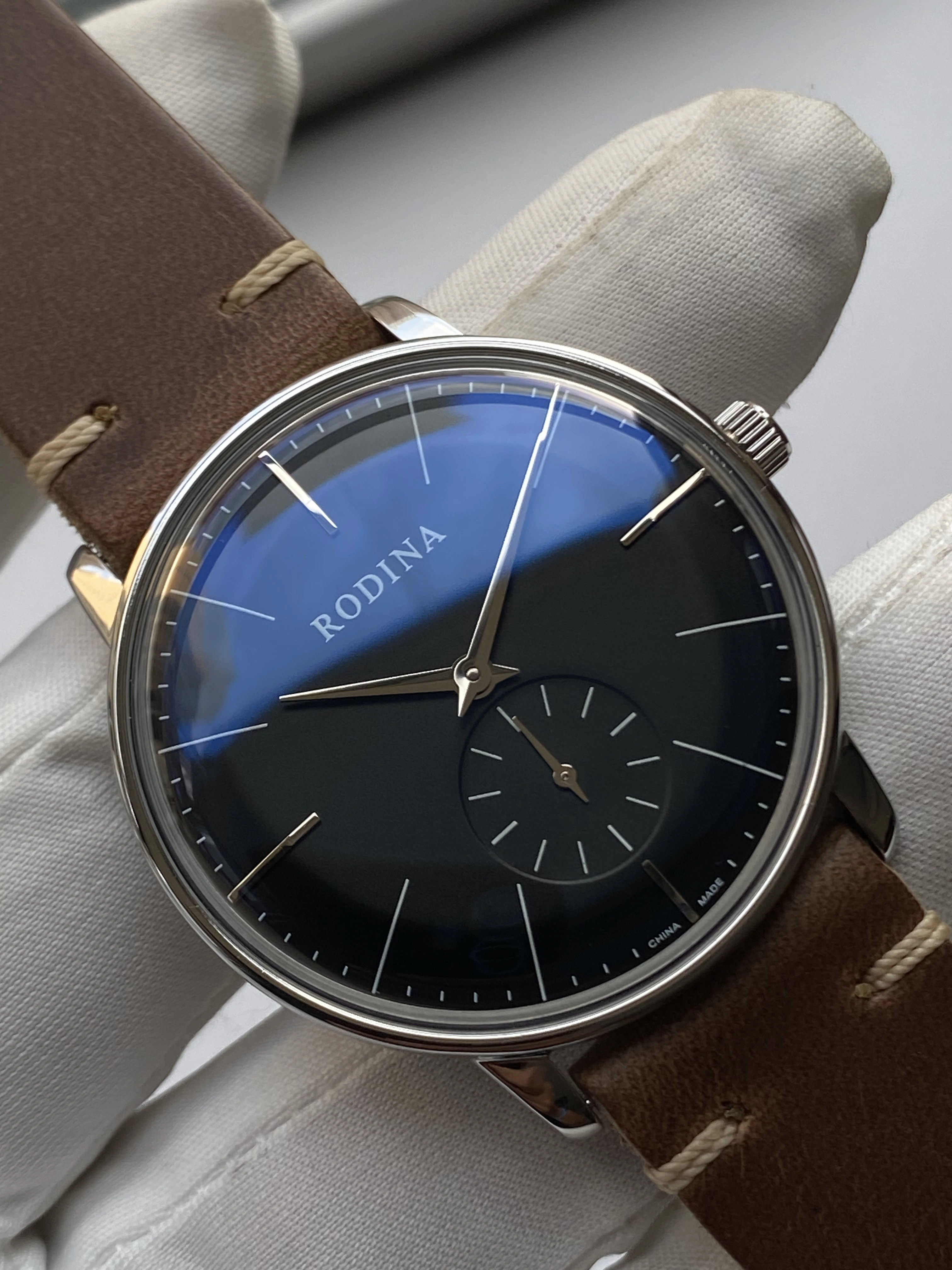 Montre mécanique manuelle minimaliste Bauhaus pour homme