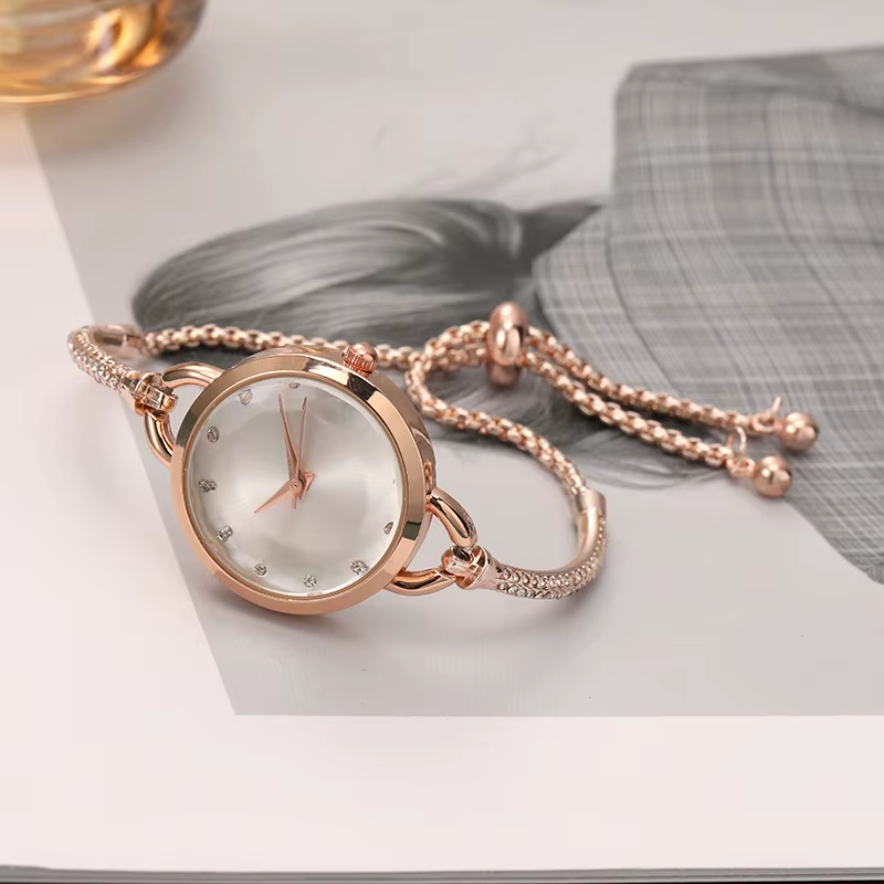Montre à quartz avec bracelet en acier pour femme