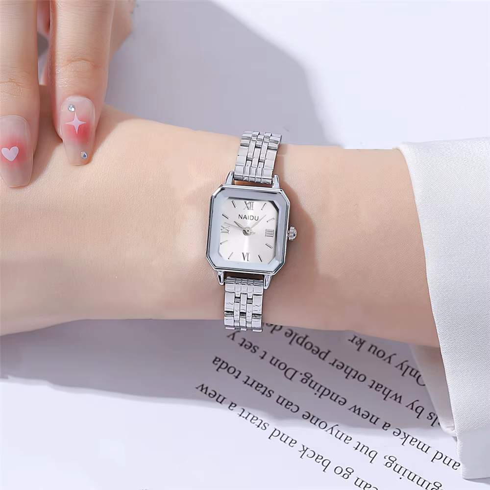 Montre tendance pour femme à petit cadran, en acier, à quartz, montre habillée