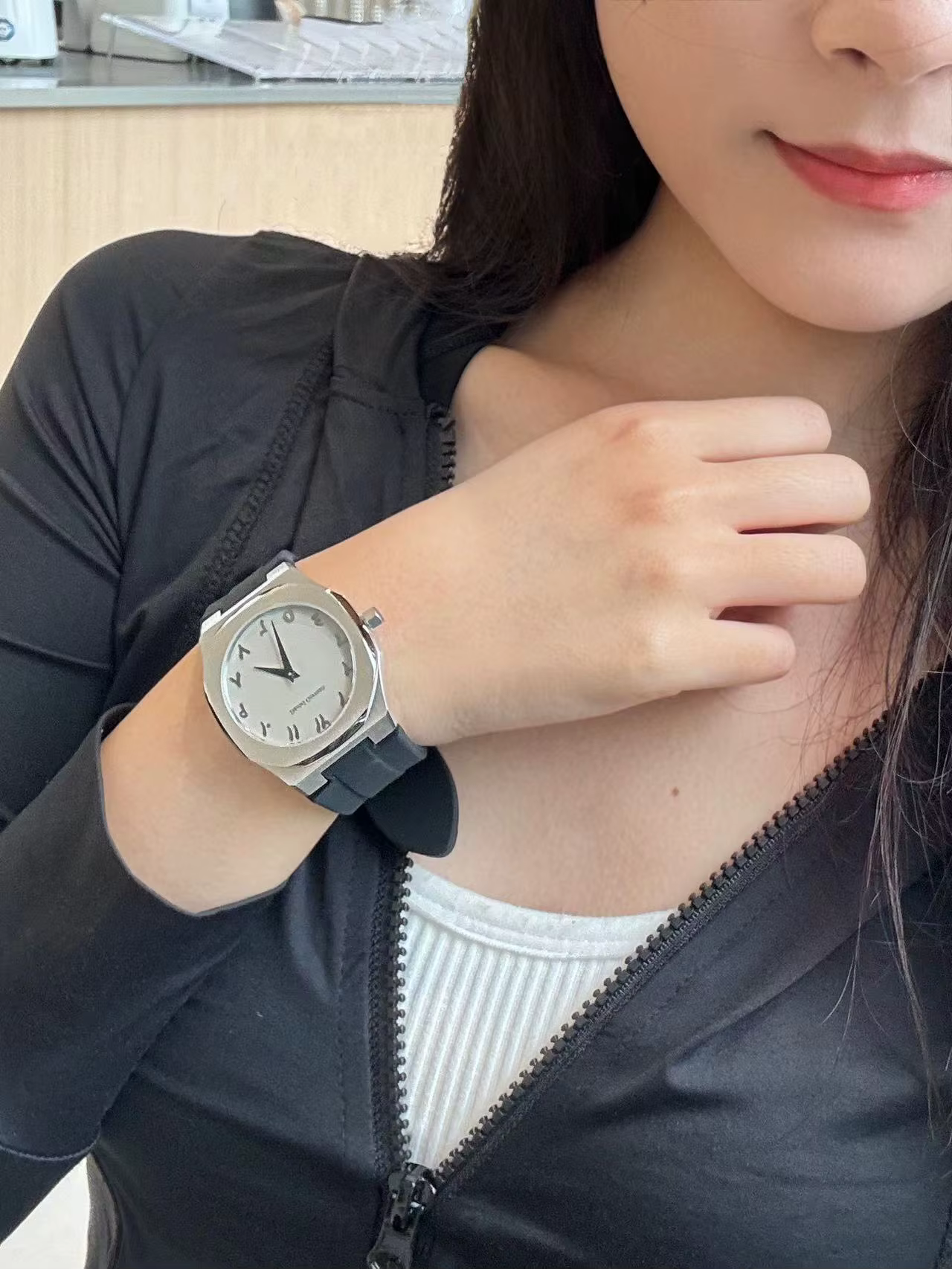 Montres pour Amoureux Montre à Quartz en Acier Inoxydable Super Business Sport Design Original Vente Chaude 5ATM Montre-bracelet Ajustement Parfait