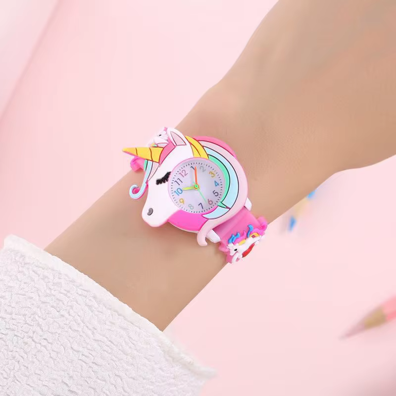 2024 nouveau arc-en-ciel nuage imprimé bracelet en Silicone montre pour enfants fille mignon dessin animé