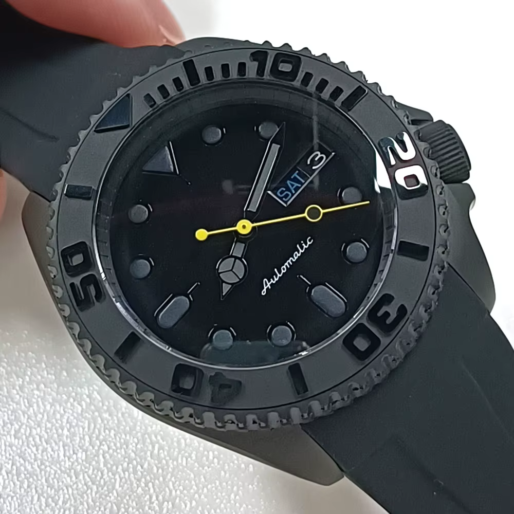 Montre étanche en acier inoxydable avec lunette en céramique