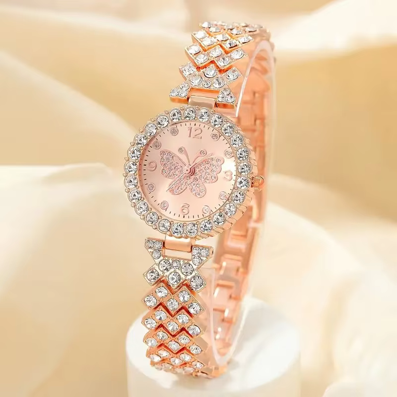 Nouvelle montre pour femme série papillon Style de mode personnalité polyvalente plein de diamants