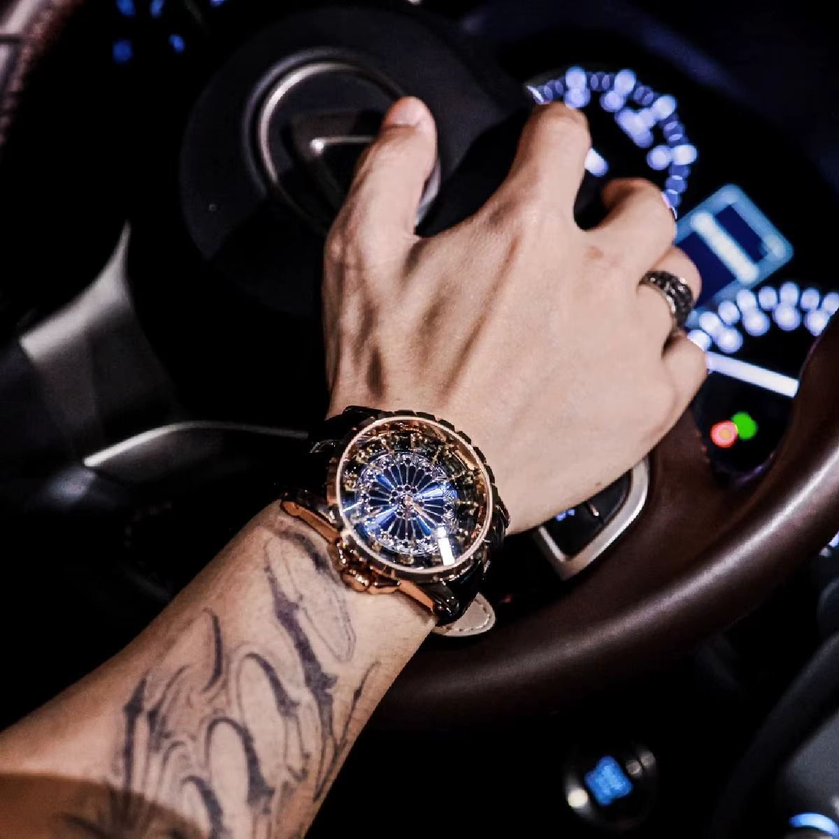 Montre pour homme luxueuse et élégante