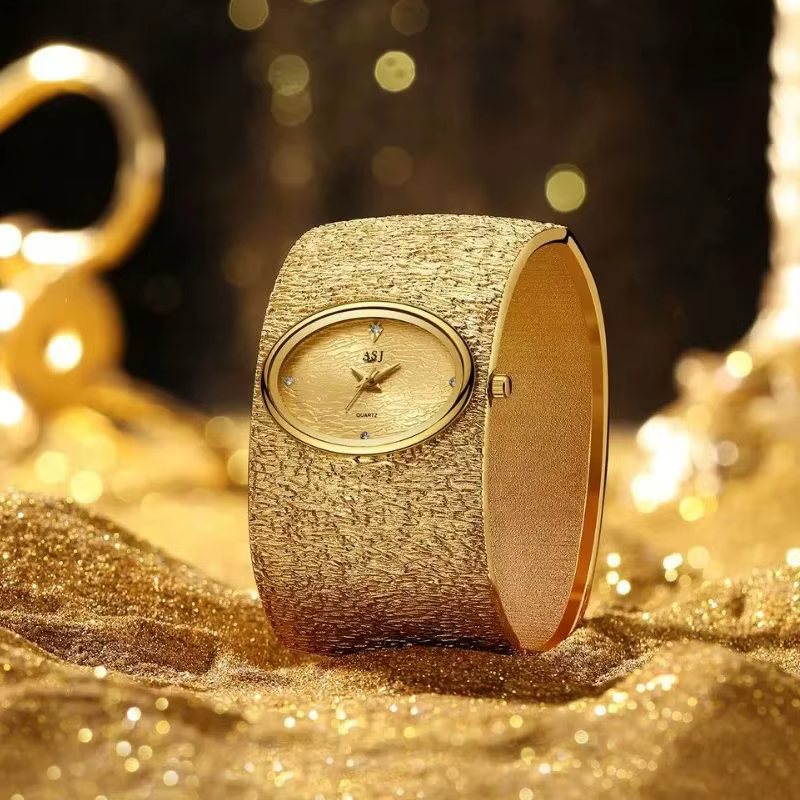 Montre-bracelet de luxe en or pour femme