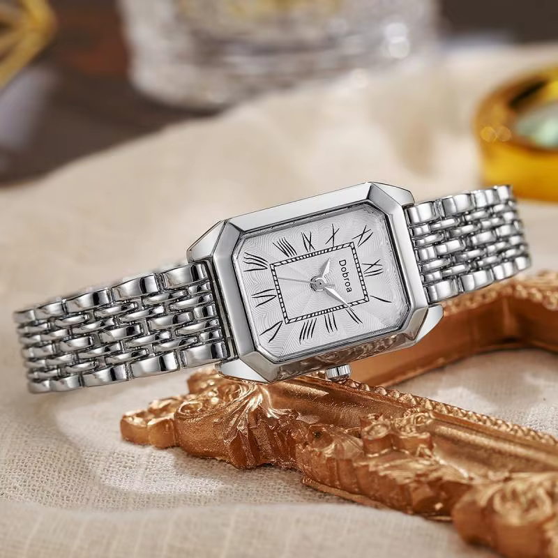 Montre à Quartz carrée classique pour femmes
