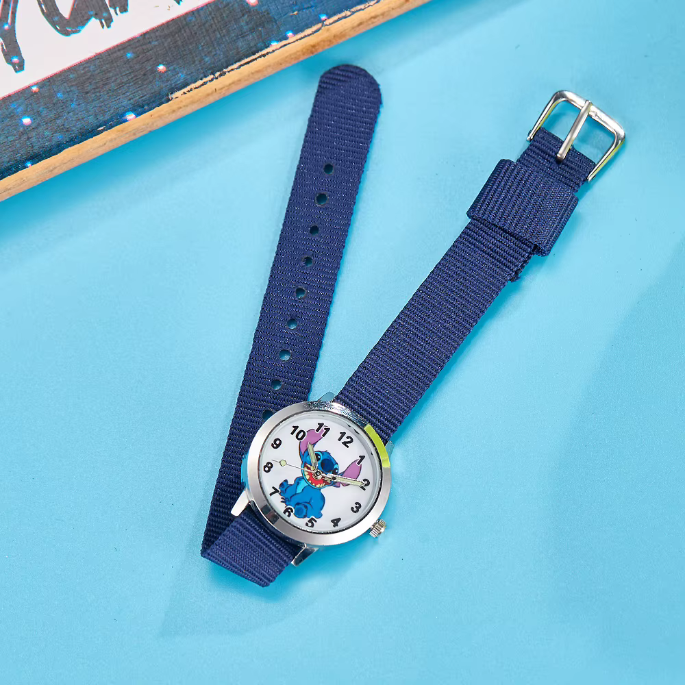 Montre à quartz pour enfants Stitch Girl
