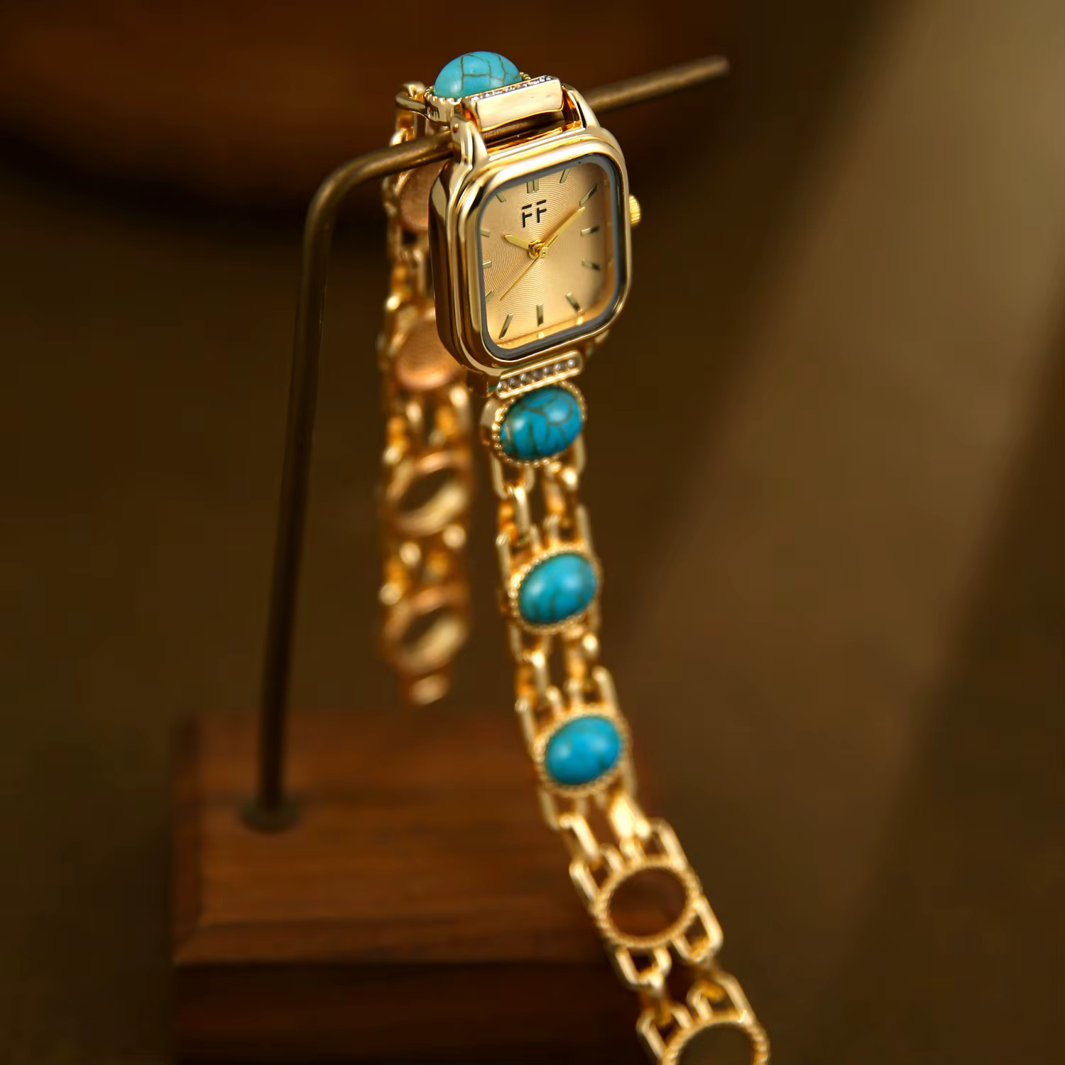 Montres pour femmes tendance avec bracelet incrusté de pierres précieuses turquoise artificielles