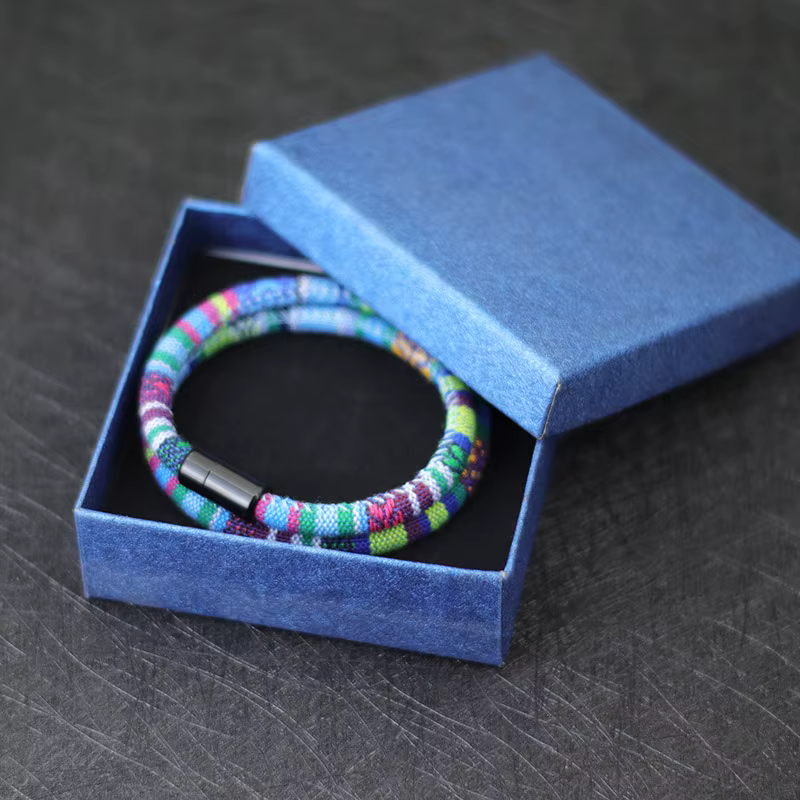 Nouveau chez les hommes bohême corde Bracelet attirer magnétique