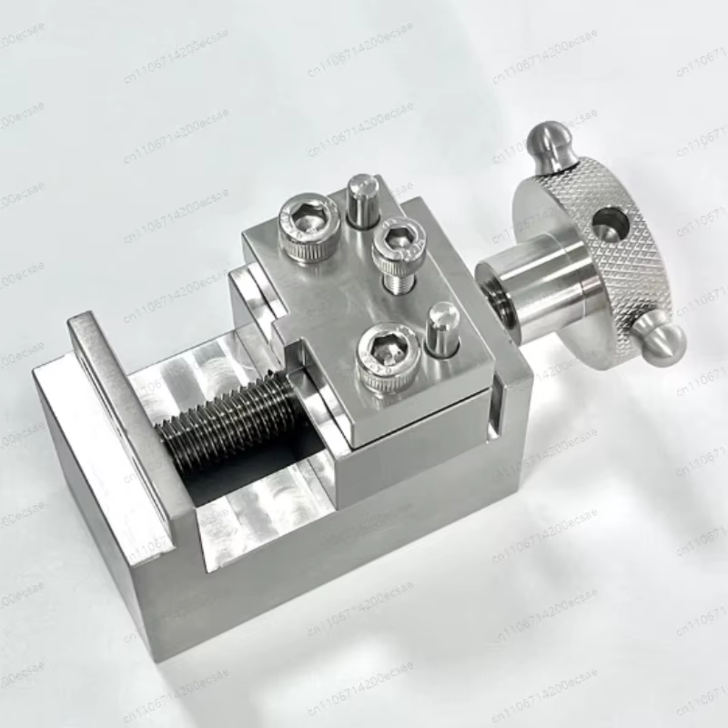 Outils de réparation : Outil de démontage de maillons de bracelet