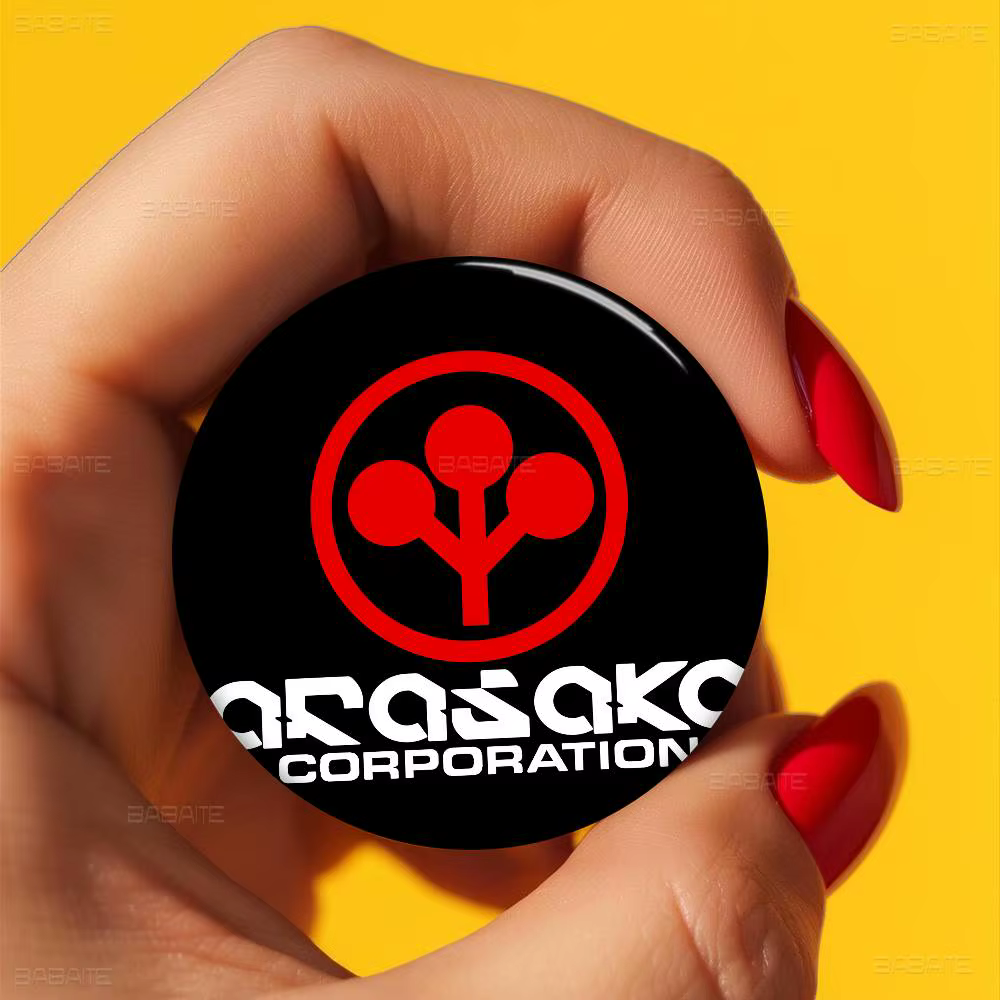 Épingles créatives avec logo de la société Arasaka, visages amusants, broche ronde à clipser, badge, accessoires pour sac à dos, chapeau, bijoux, cadeaux