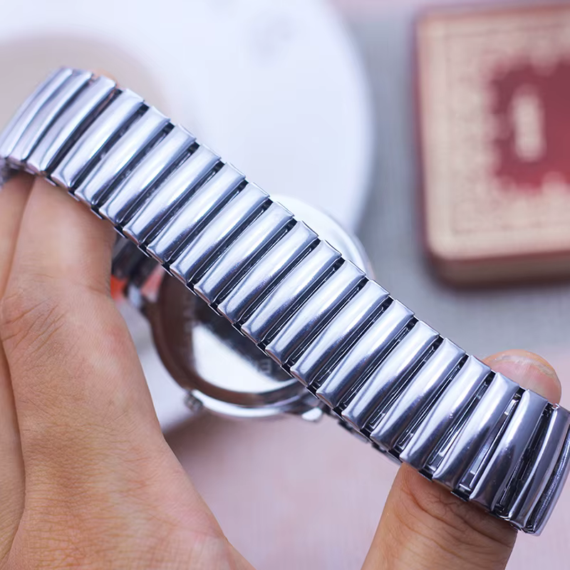 CYD femme homme Couple amoureux visage lumineux numérique qualité montres bracelet élastique en acier inoxydable aiguilles lumineuses montre électronique