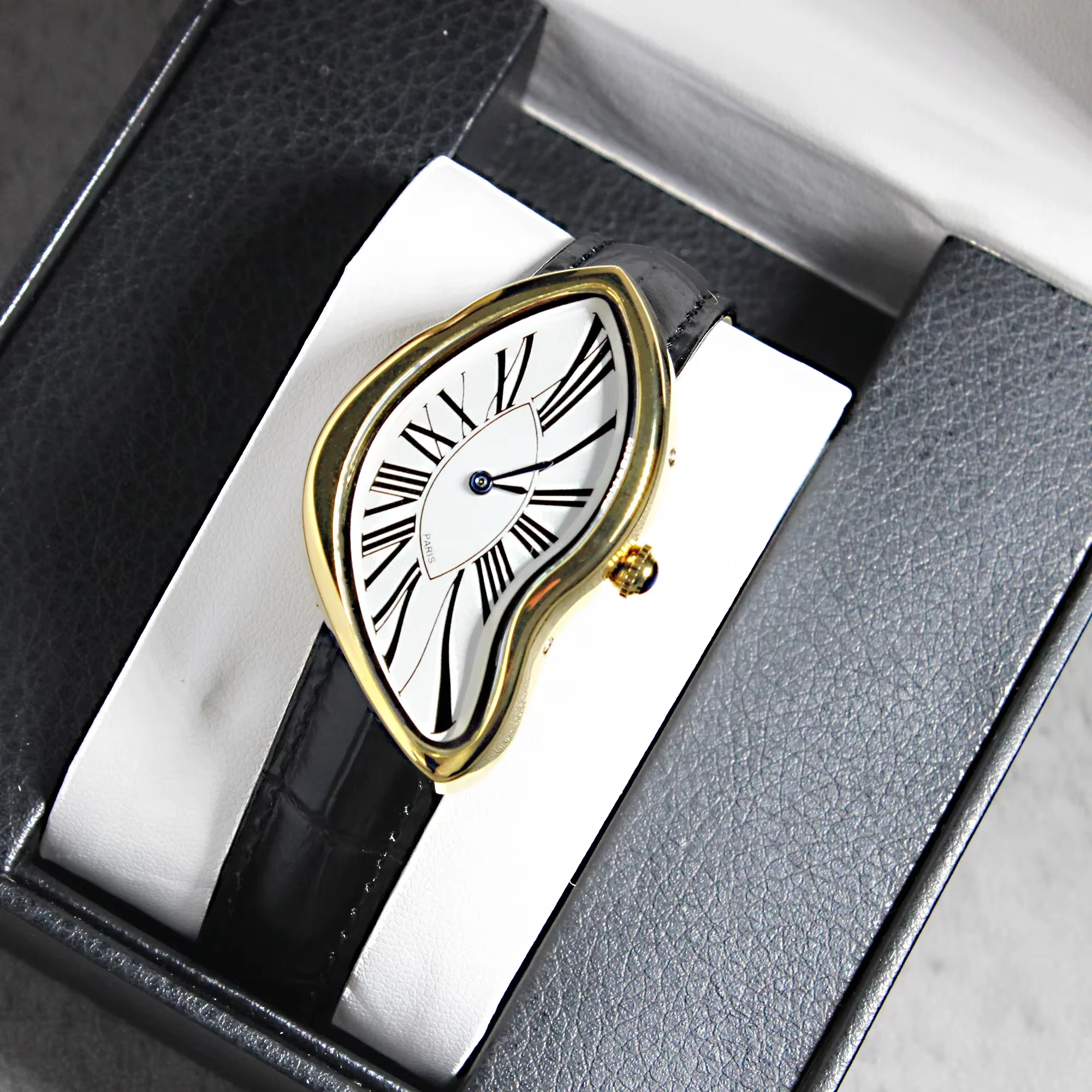 Alien Crash Melt Twist Y2K montre kiosque hommes mode