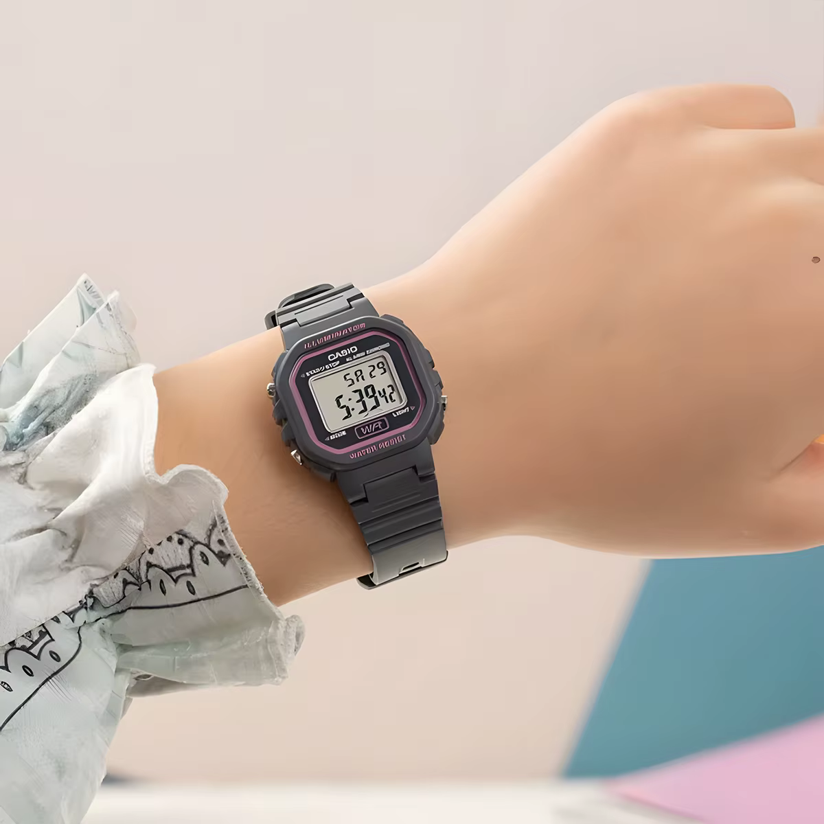 Montre Casio pour femme LED polyvalente tendance multifonctionnelle électronique relogio LA-20WH-8A