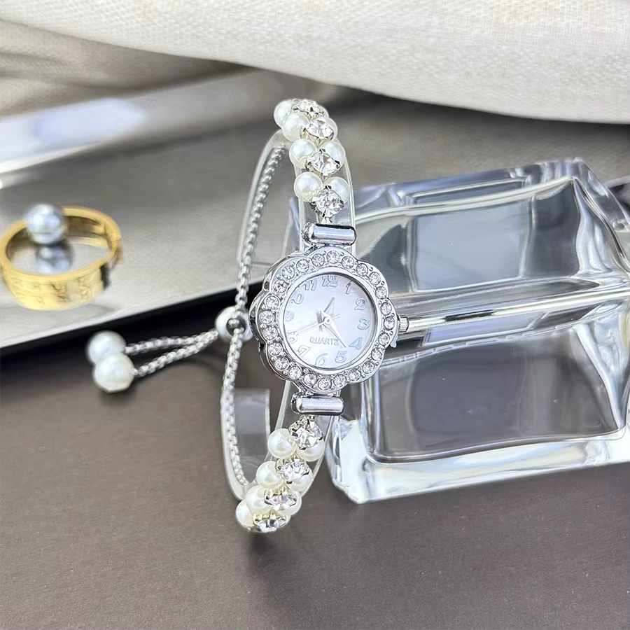 Montre à Quartz pour femmes, Bracelet ouvert en perles à Double rangée, boîtier incrusté de diamants, échelle de chiffres arabes