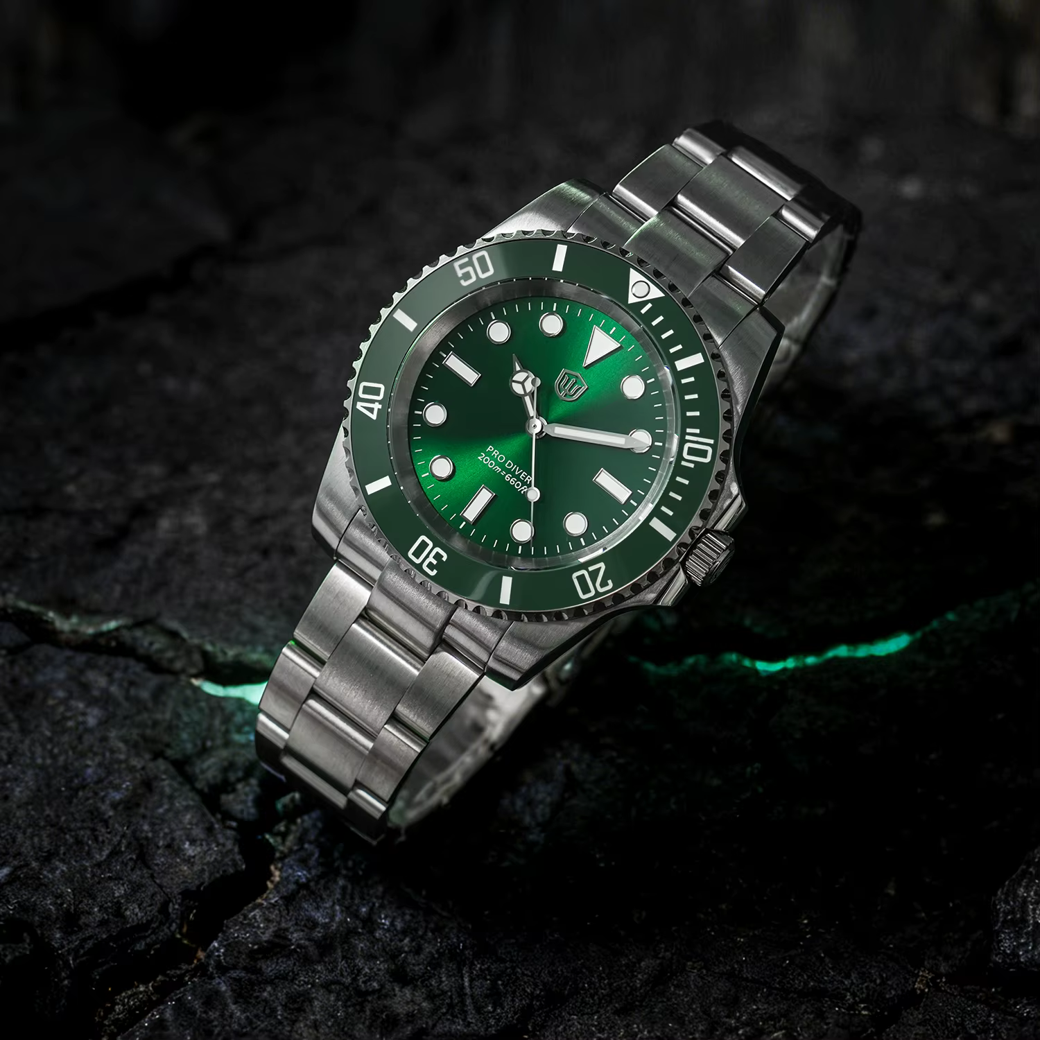 Watchdives WD1680Q V2 cadran vert montres à Quartz VH31 balayage deuxième mouvement saphir 200M étanche montre-bracelet en acier inoxydable