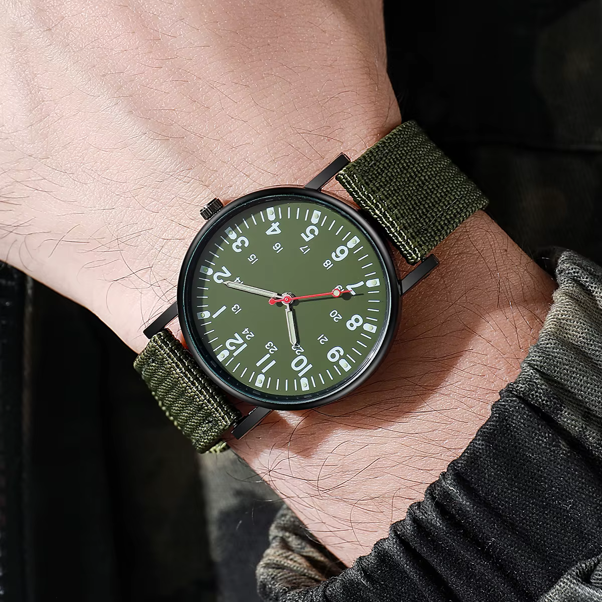 Hommes montres décontracté bracelet en Nylon montre de sport Anlog Quartz