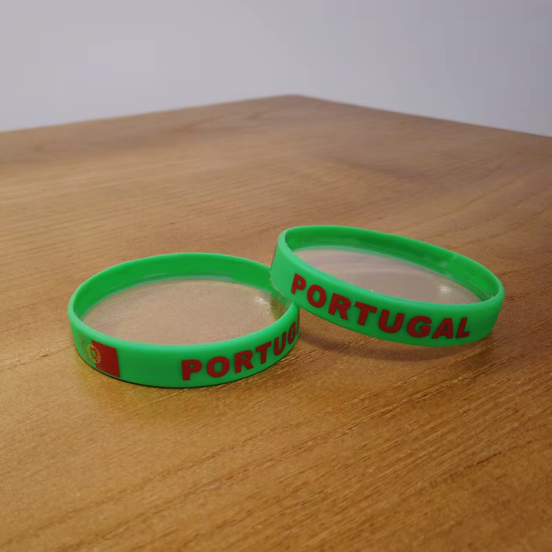 Bracelets de sport en silicone pour hommes et femmes