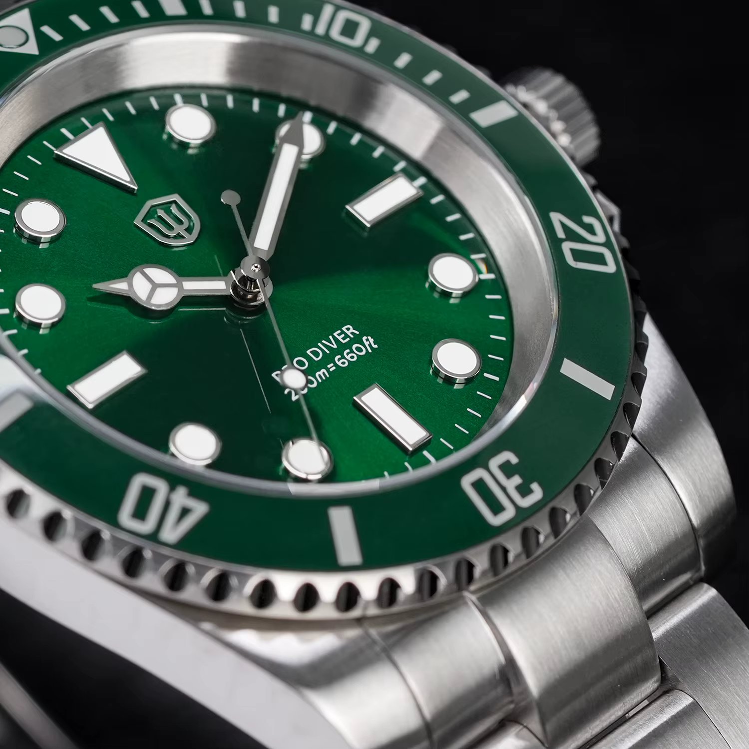 Watchdives WD1680Q V2 cadran vert montres à Quartz VH31 balayage deuxième mouvement saphir 200M étanche montre-bracelet en acier inoxydable