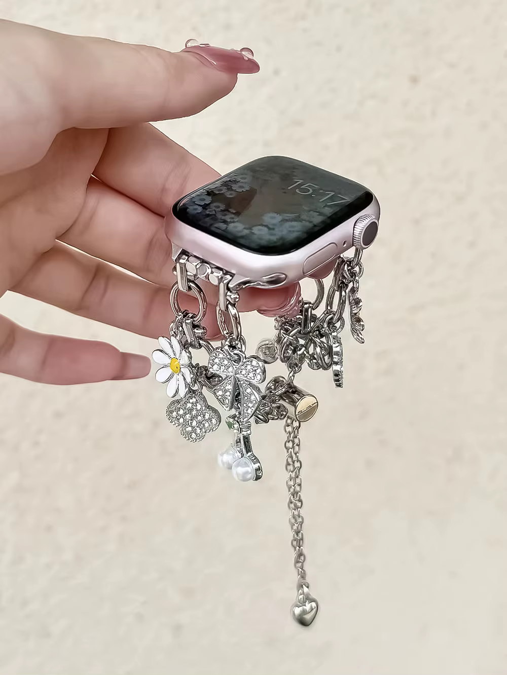 Bracelet élégant en acier inoxydable réglable pour Apple Watch Series 11/8/7/6/10/9 40mm 41mm 38mm 42mm 44mm 45mm 46mm