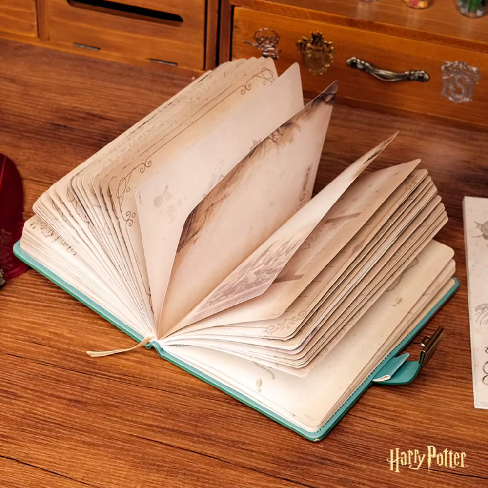 Articles de qualité supérieure sur le thème de Harry Potter : cadeaux, carnets, cadenas à code, agendas, carnets d'étudiant vintage, cadeaux pour compagnons.