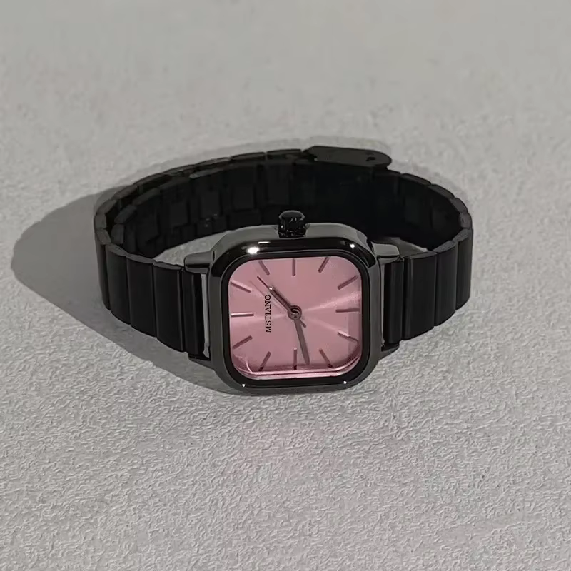 Offre spéciale marque montre noire pour femmes cadeau de luxe montres à Quartz de mode bracelet en acier inoxydable