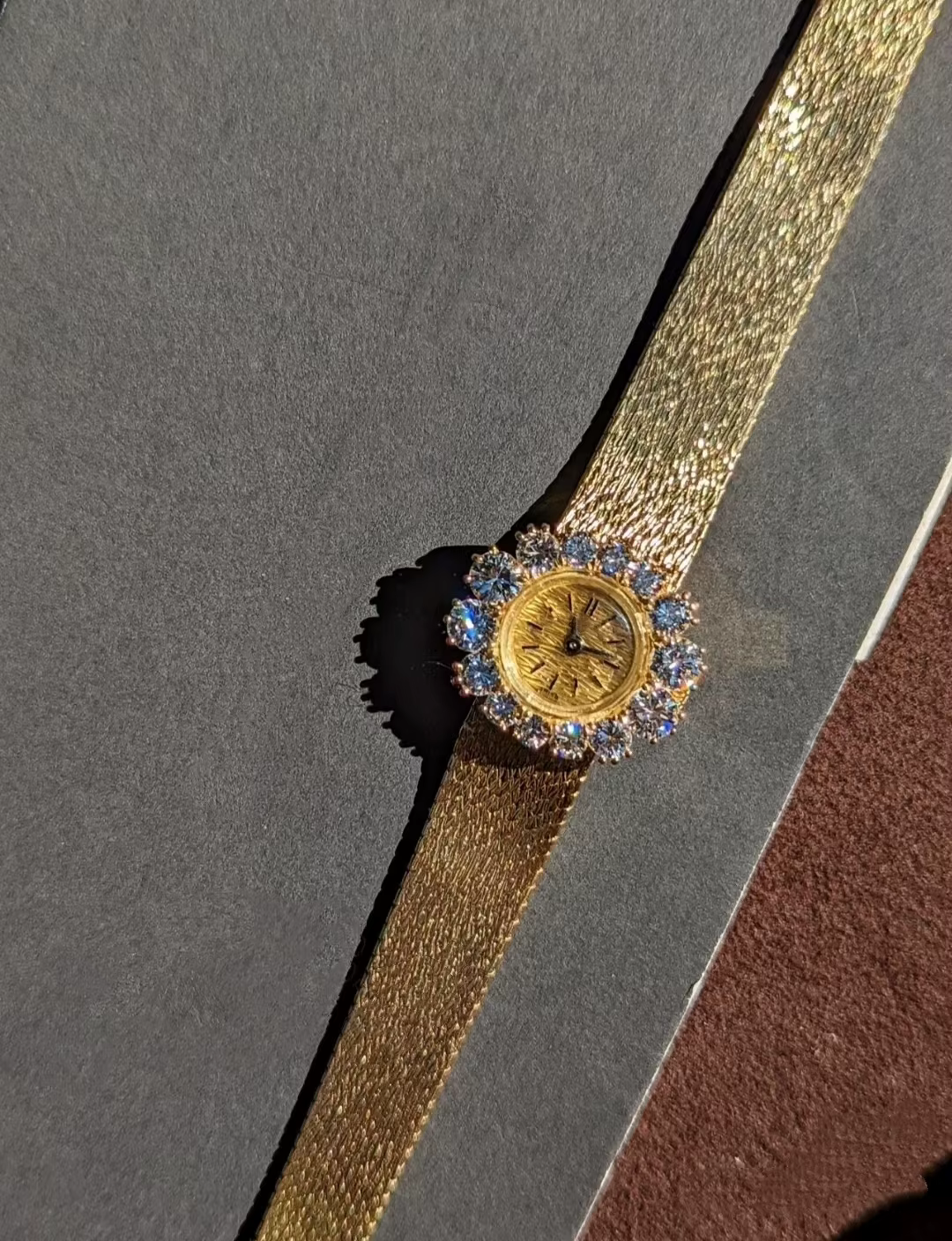 Montre de Luxe Femme 2026 Nouvelle Collection – Cadran Exquis avec Strass – Montre-Bracelet à Quartz Haut de Gamme