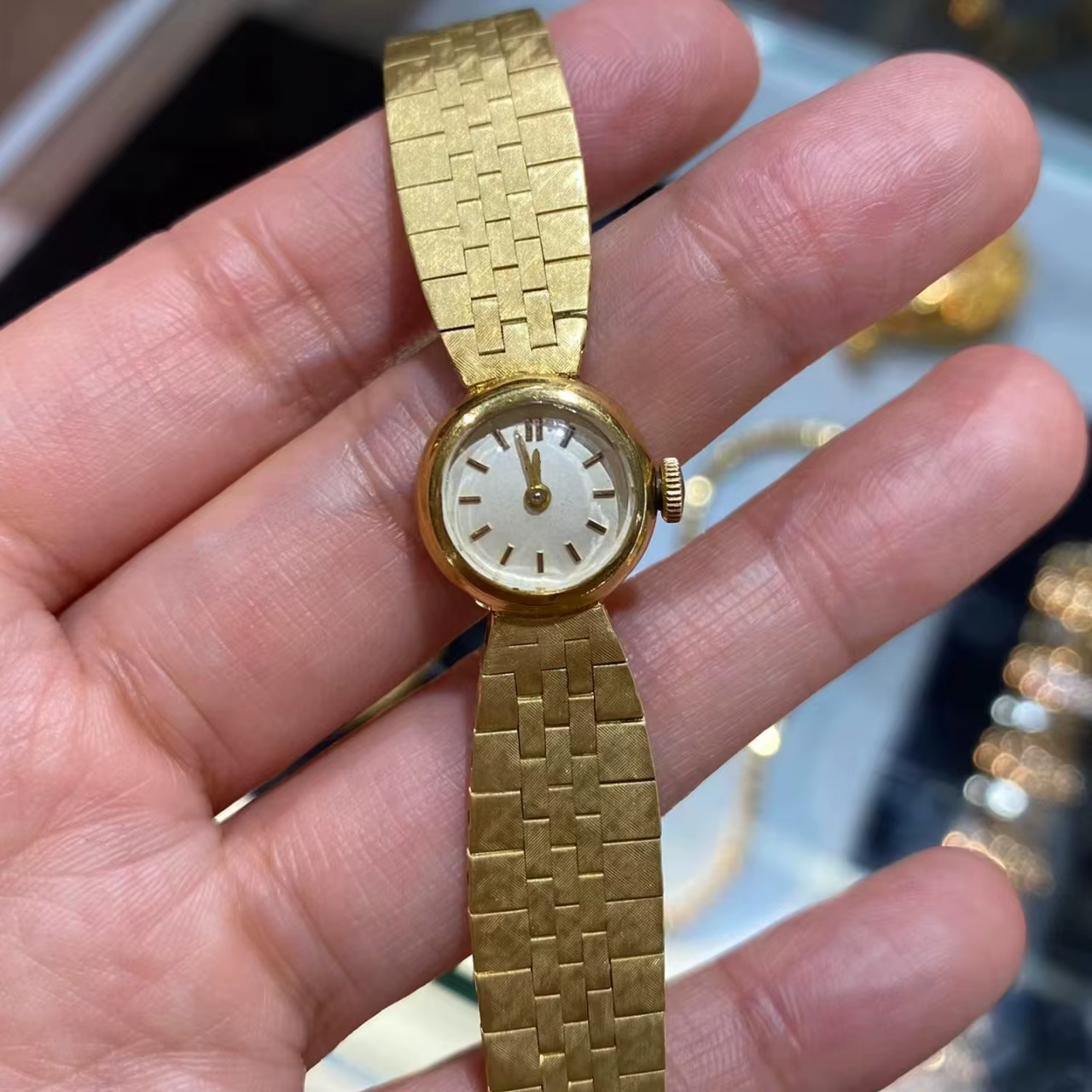 Montre à quartz de luxe pour femme