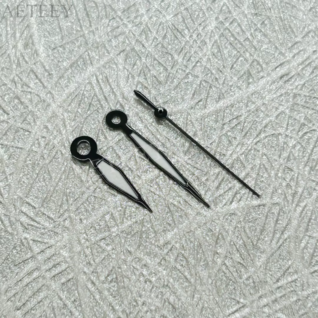 Aiguilles de montre or rose