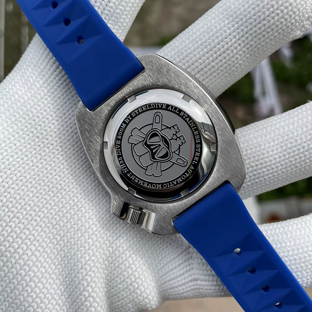 Montre de plongée automatique STEELDIVE SD1970