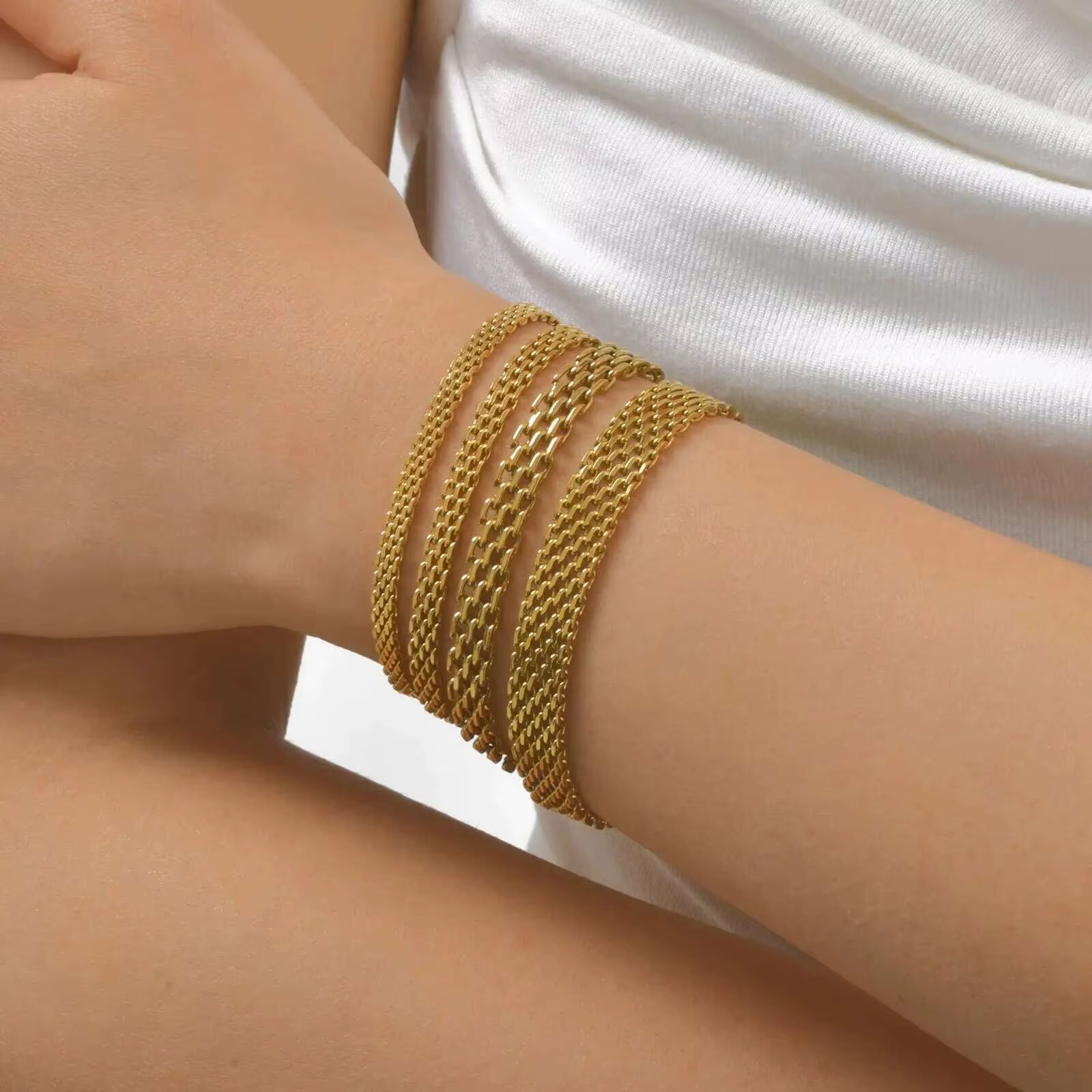 Bracelet élégant en zircone cubique pour femmes