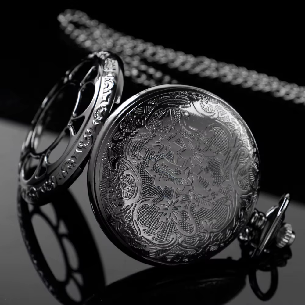 Montres de poche creuses noires pour femmes