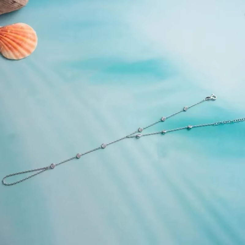 Bracelet en cristal de zircon complet pour femmes et adolescentes, bracelet délicat à la mode avec chaîne de doigt en CZ, bijoux cadeaux pour elle