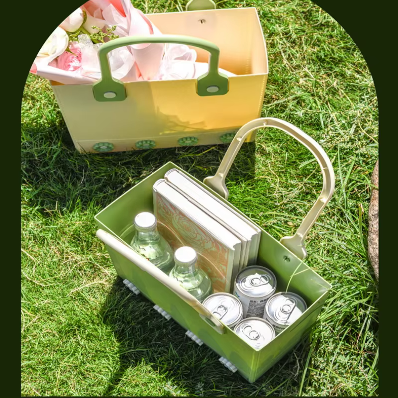 Panier de pique-nique portable pour usage extérieur et domestique avec fond souple, drainage et rangement pour articles de toilette et articles de salle de bain