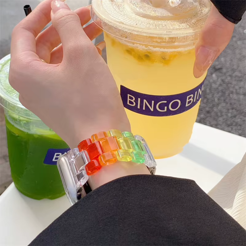 Bracelet en résine arc-en-ciel pour Apple Watch