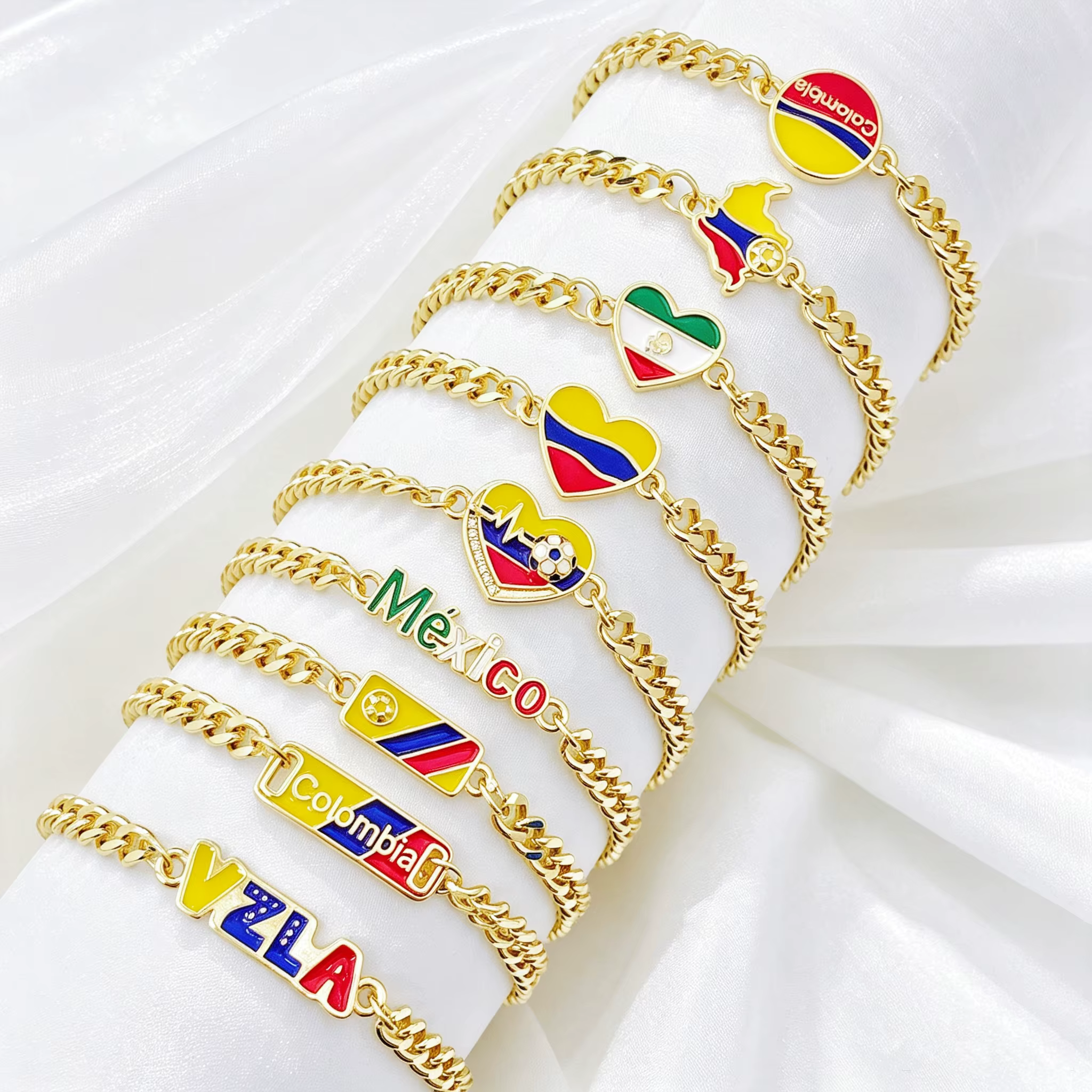 Bracelet chaîne Cuba avec drapeaux du Venezuela, de la Colombie et du Mexique pour femmes et hommes, bracelet en émail avec carte du pays et breloque cœur, bijou patriotique, cadeau