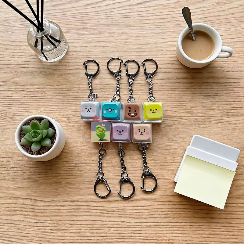 Accessoires K-POP BT21 - Capuchons de clavier, porte-clés, accessoires anti-stress pour fans, cadeaux de Noël 2026
