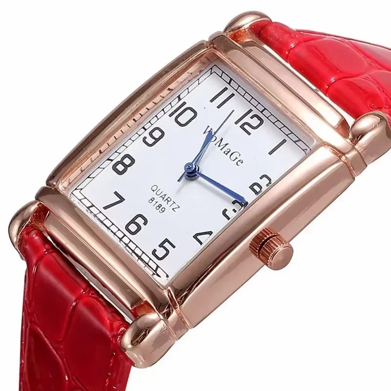 Montre à quartz avec bracelet en cuir pour femme