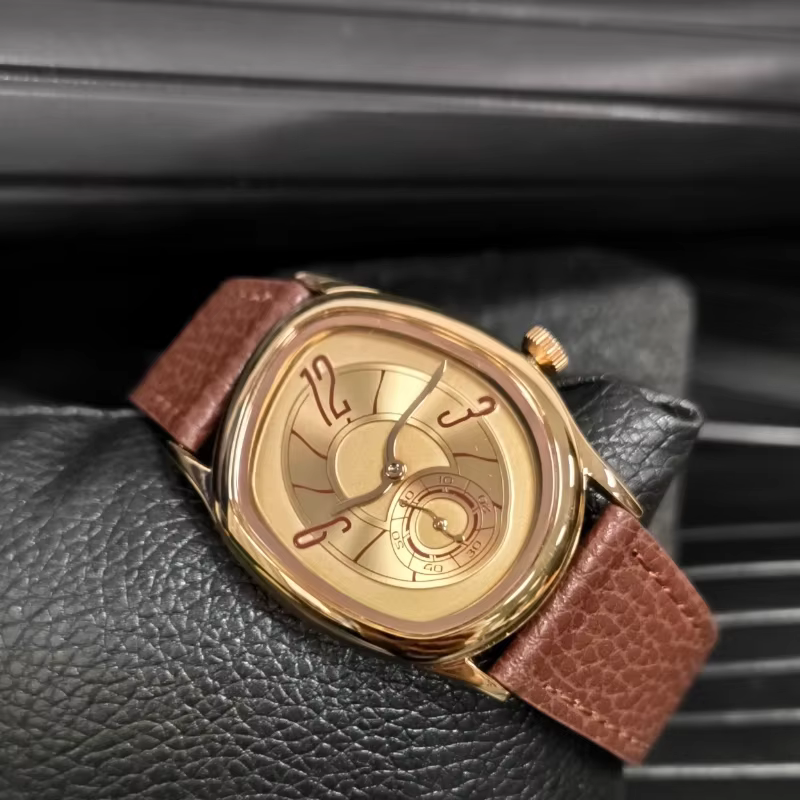 Nouvelle montre carrée de luxe avec design torsadé