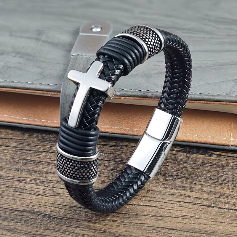 Bracelet magnétique en cuir noir de luxe
