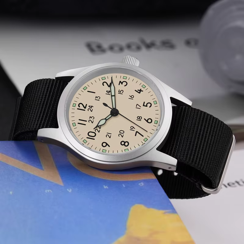 Militado ML05 montre militaire VH31 balayage mouvement à Quartz haut-de-forme dôme saphir cristal