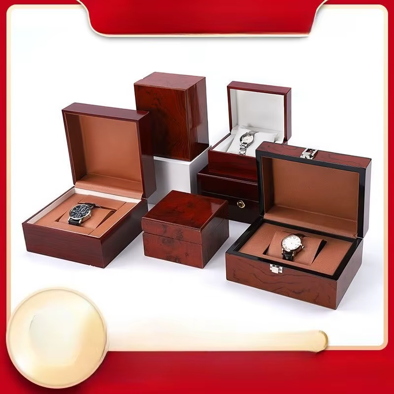 Boîte à montres classique en bois