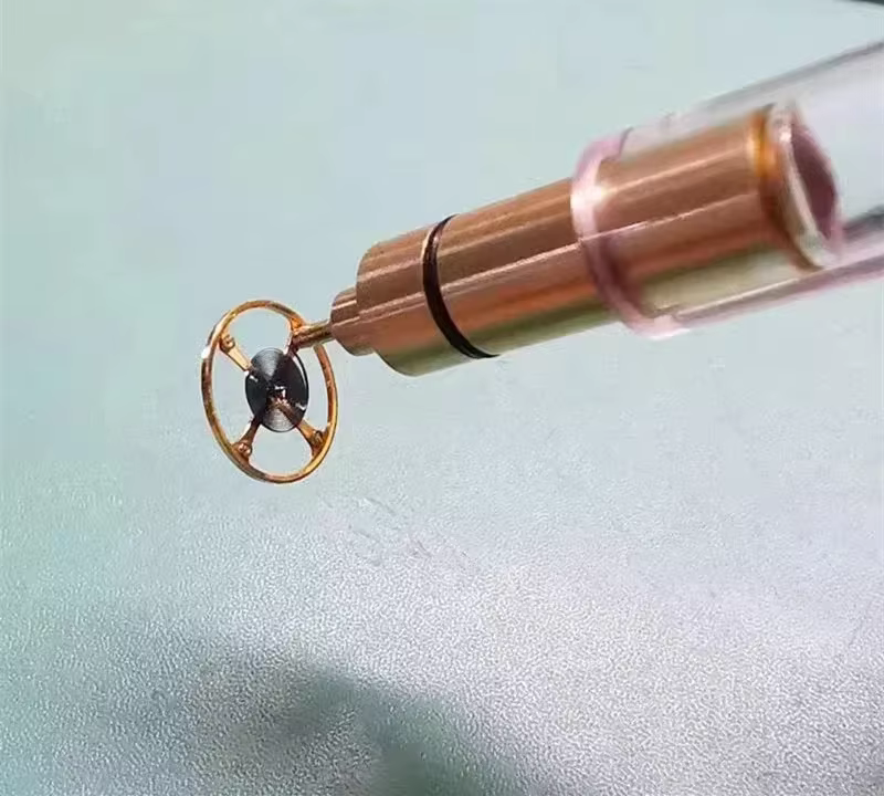 Outil de réglage de la vis de poids d'équilibre de synchronisation