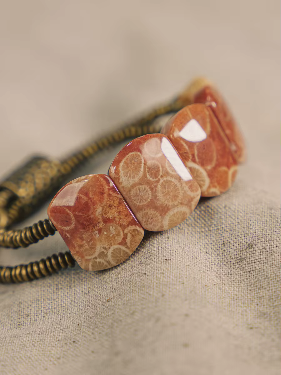 Bracelet de pierres naturelles pour hommes et femmes, deux perles en laiton, roche rouge, métal, bijoux de sémanquer, bracelet de paix protecteur perlé
