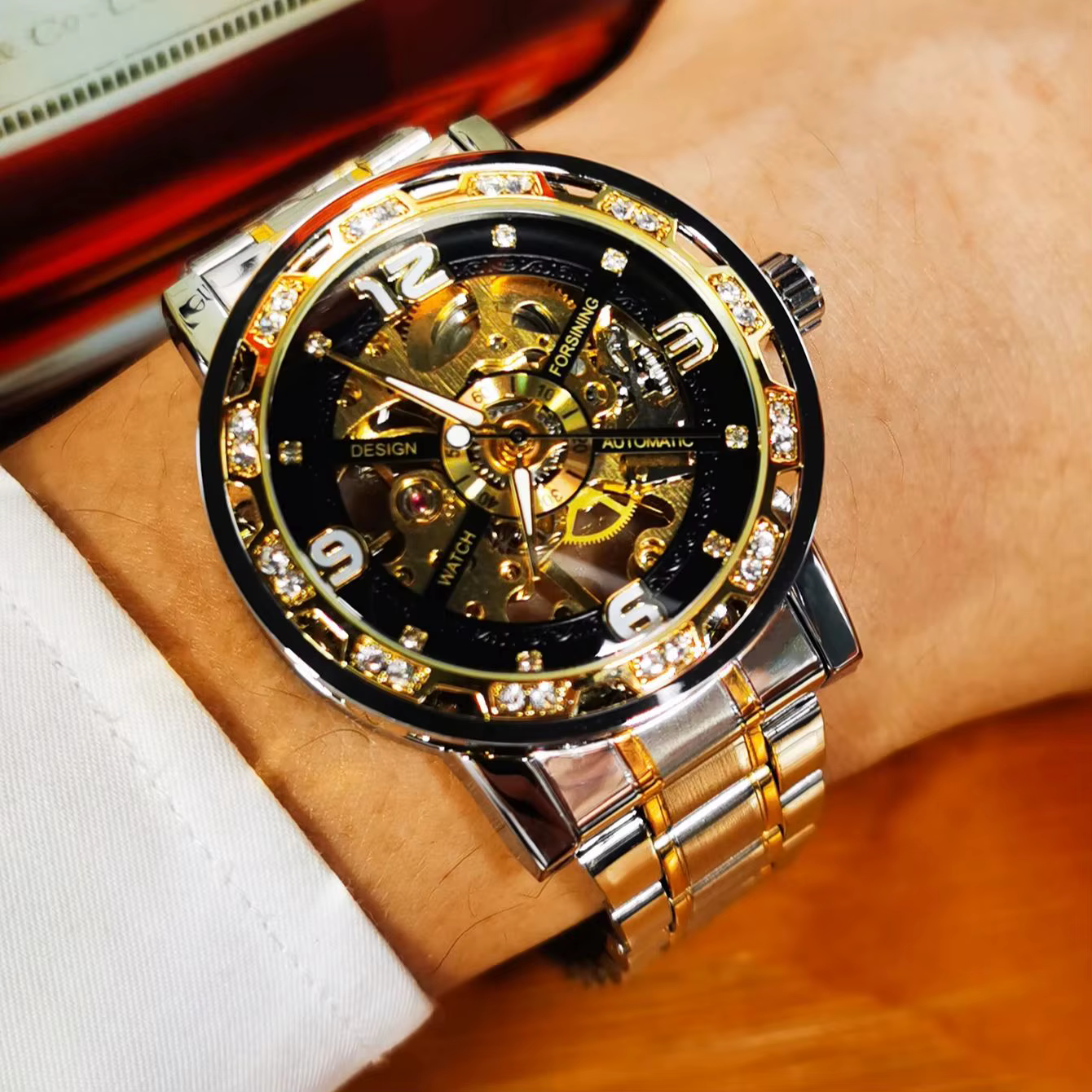 Forsining montres mécaniques de luxe aiguilles lumineuses montre squelette rétro en or pour hommes bracelet en acier
